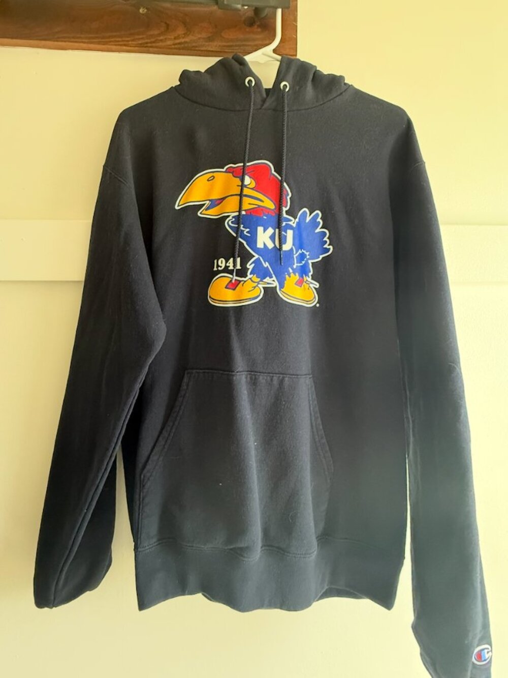 Kansas Jayhawks War Eagle Champion Sweatshirt - M